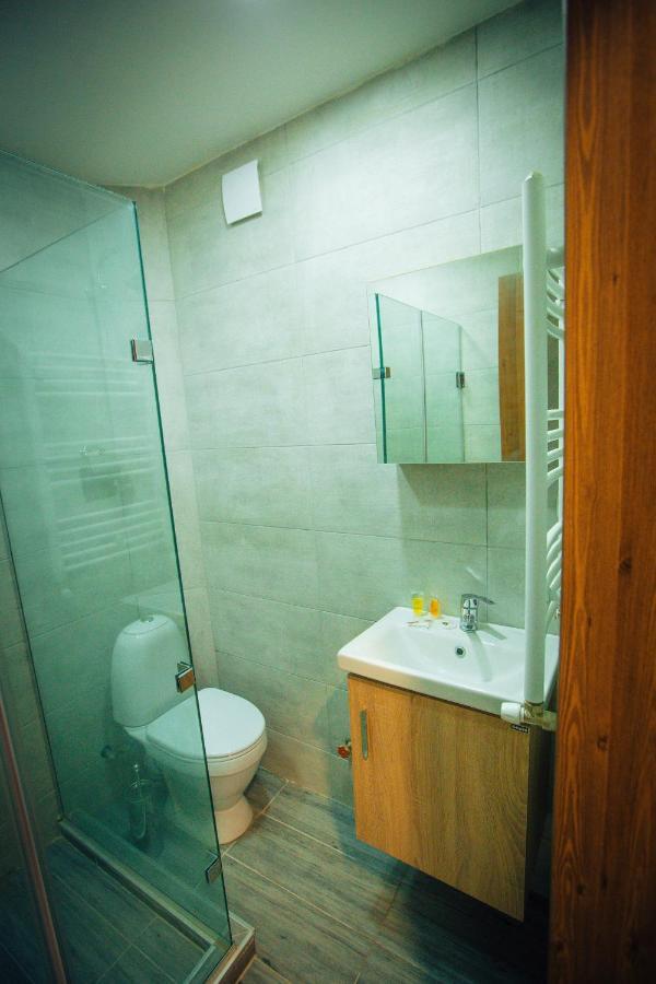 Hotel Mia Телави Экстерьер фото