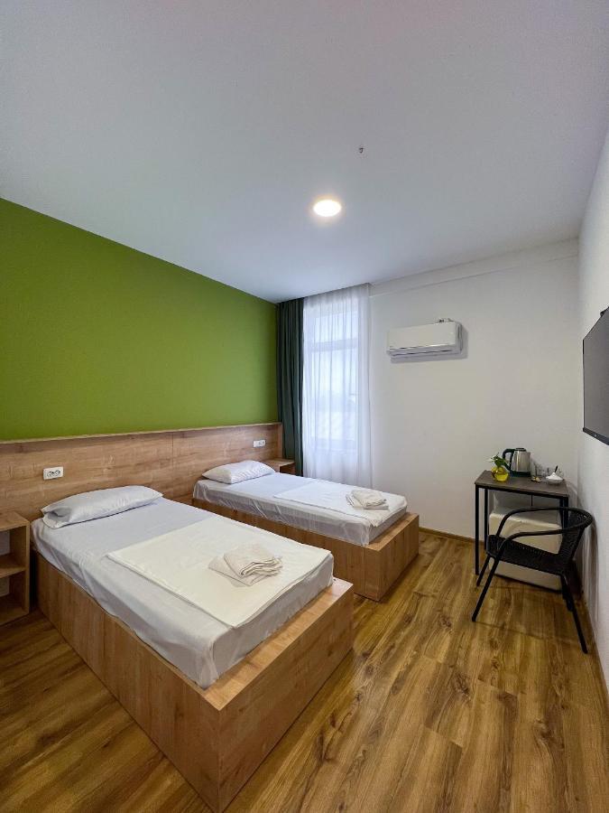 Hotel Mia Телави Экстерьер фото
